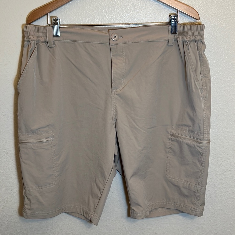WILLIT Tan Zipper Pocket Cargo Shorts